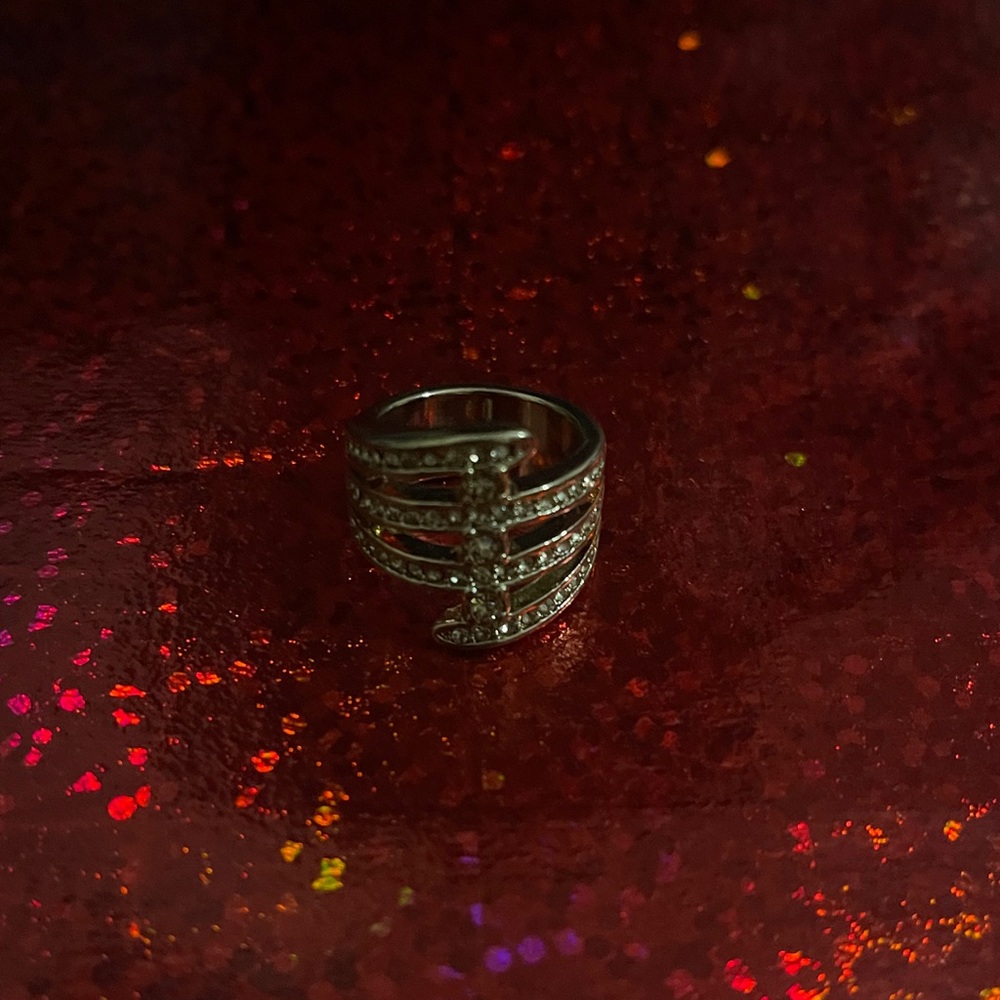 Avon ring
